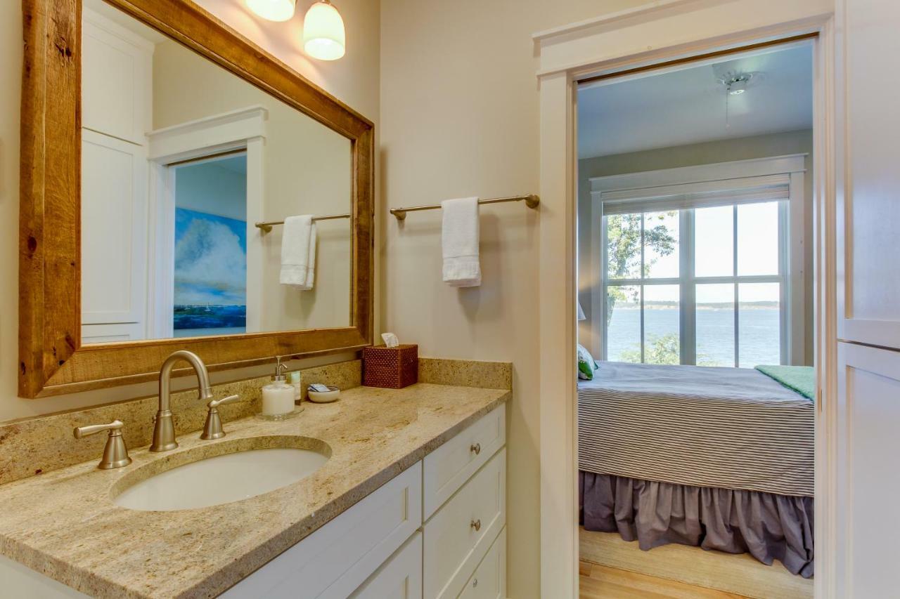 Orcas Beach Cottage Eastsound Bagian luar foto